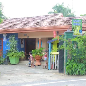 Familyhouse Kwatera prywatna Negombo